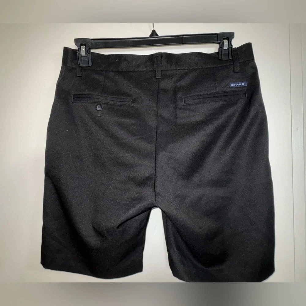 Chaps Golf Men's Black Flat Front Shorts 32 New - Picture 3 of 4